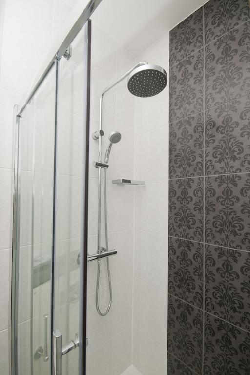 The Vernon Droitwich Quarto foto